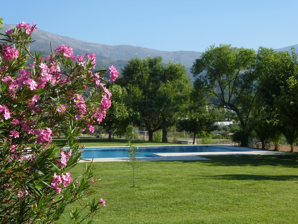Apartamentos Rurales Entre Fuentes Cuacos De Yuste Dış mekan fotoğraf